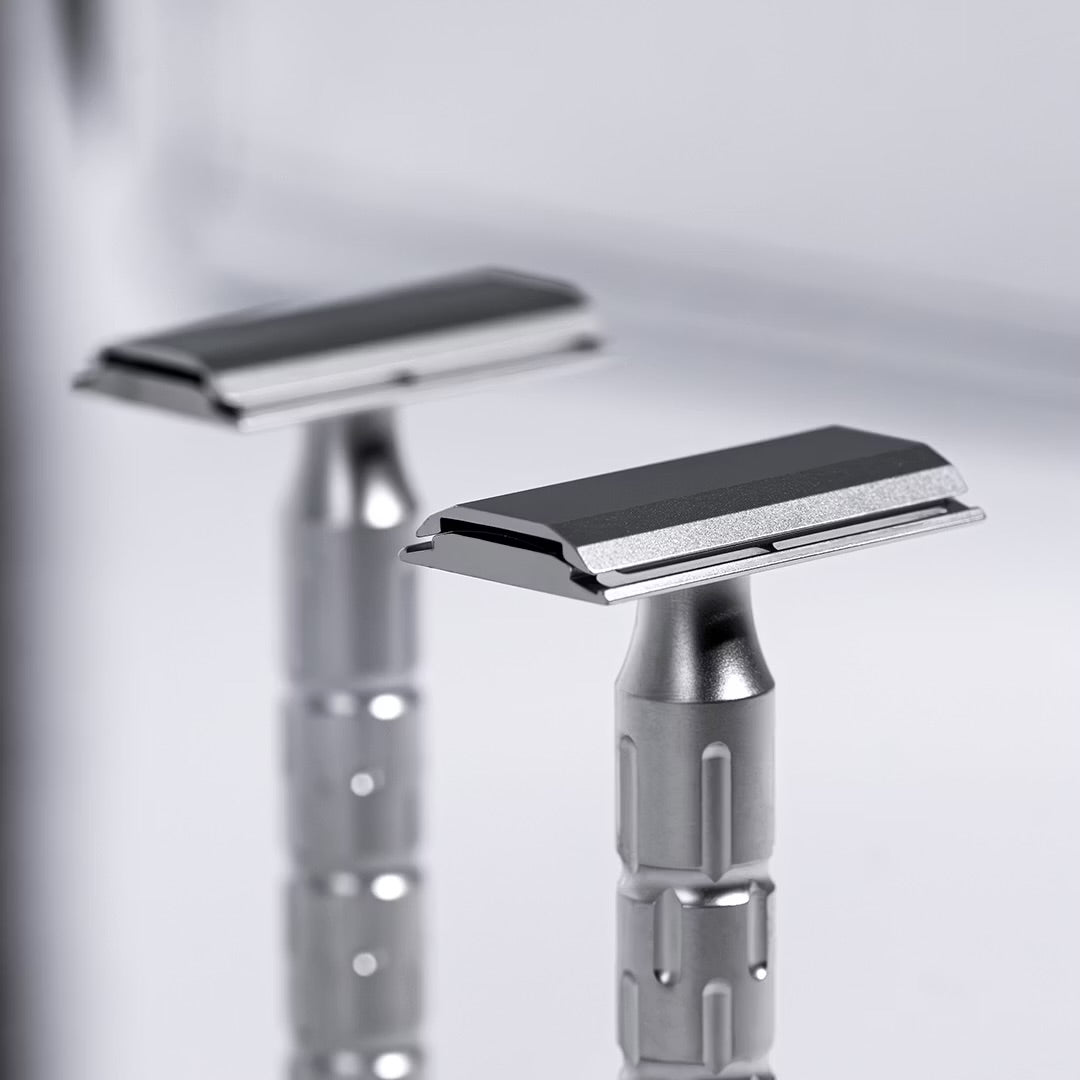 The Goodfellas' smile Syntesi Stainless Steel Safety Razor 雙導向面 303不鏽鋼 剃鬚刀 ( 附送feather 刀片一盒 ）