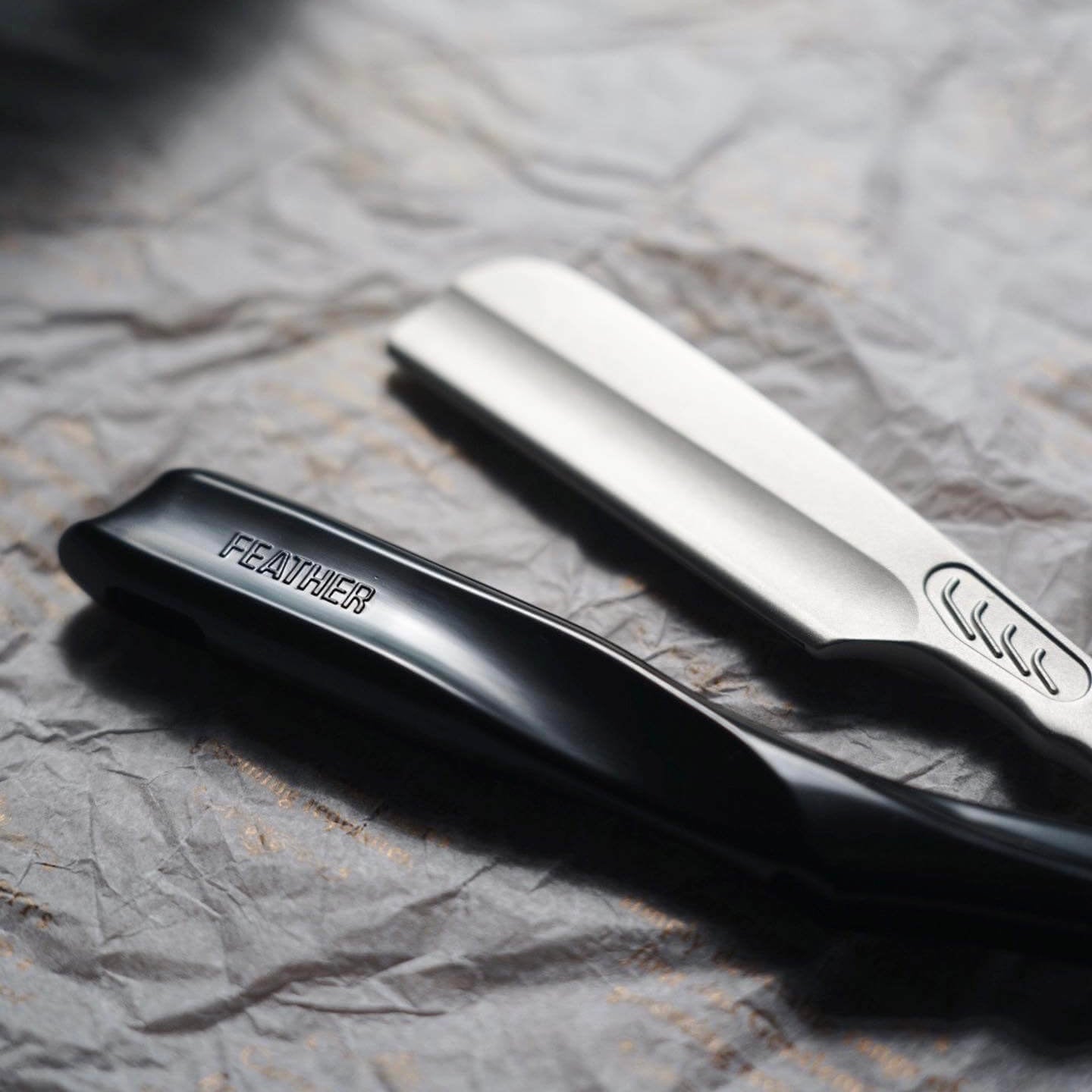 Japan's Feather Artist Club SS straight shaver is a gentle entry-level model for beginners